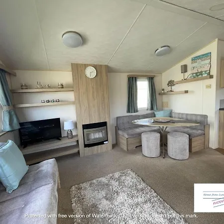 Robin Hood Caravan Park North Wales Free Wi-Fi And Smart Tvs Passes Not Included Rhyl Exterior photo