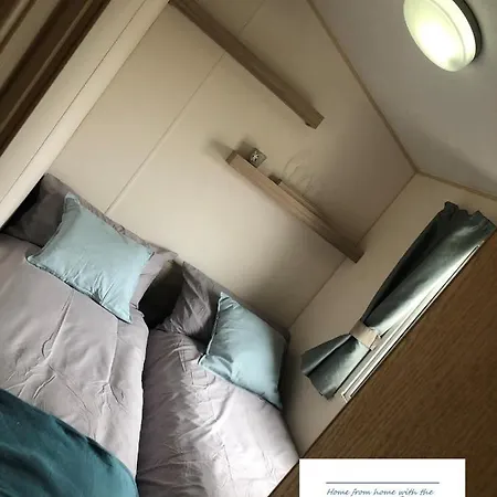 Robin Hood Caravan Park North Wales Free Wi-Fi And Smart Tvs Passes Not Included Rhyl Exterior photo