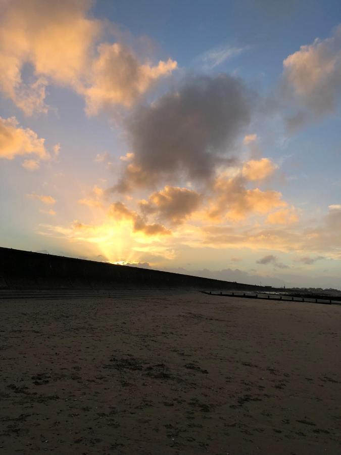 Campsite Robin Hood North Wales Free Wi-fi And Smart Tvs Passes Not Included *